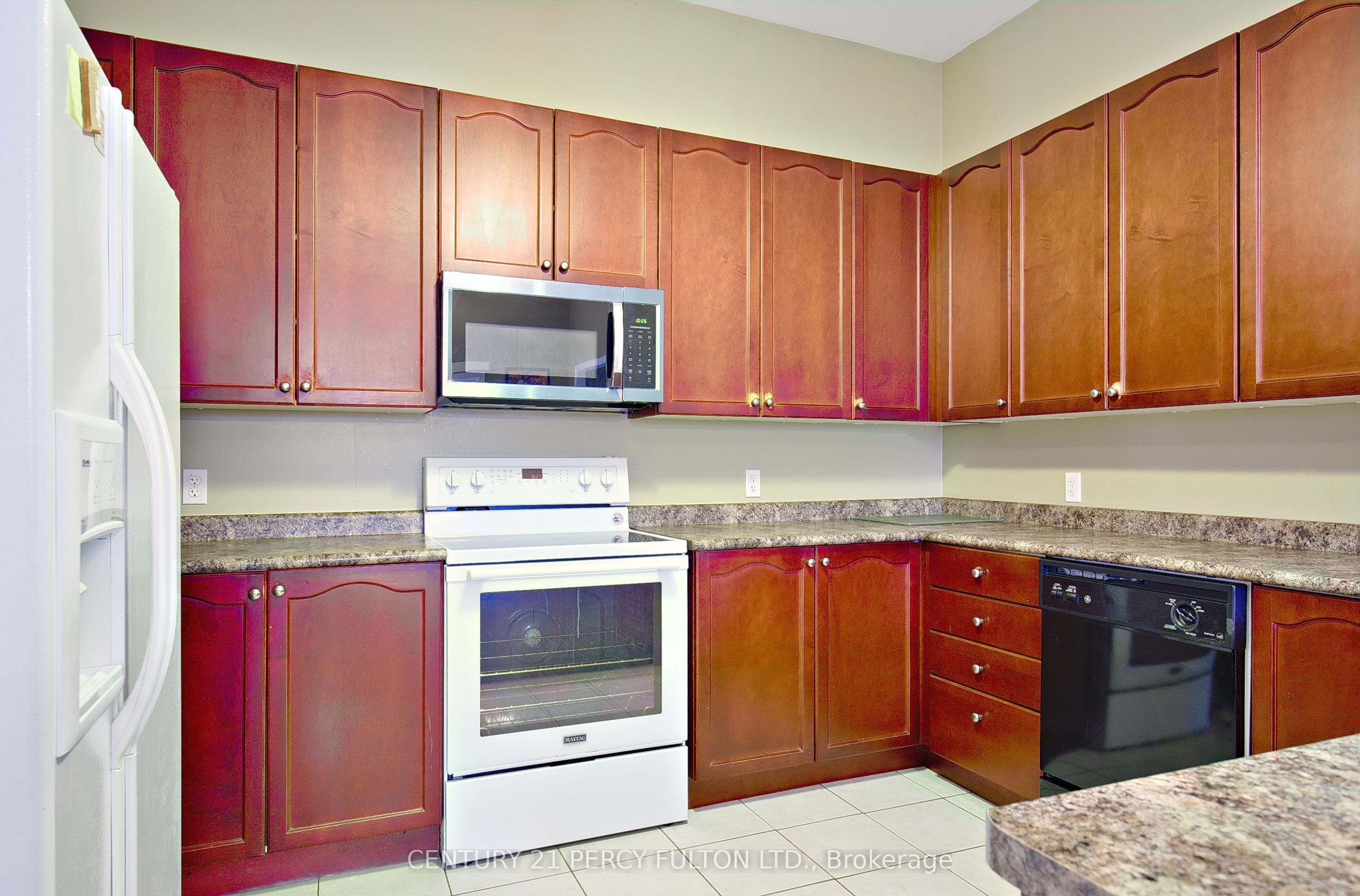 7 Bridlewood Boulevard Property Photo 11