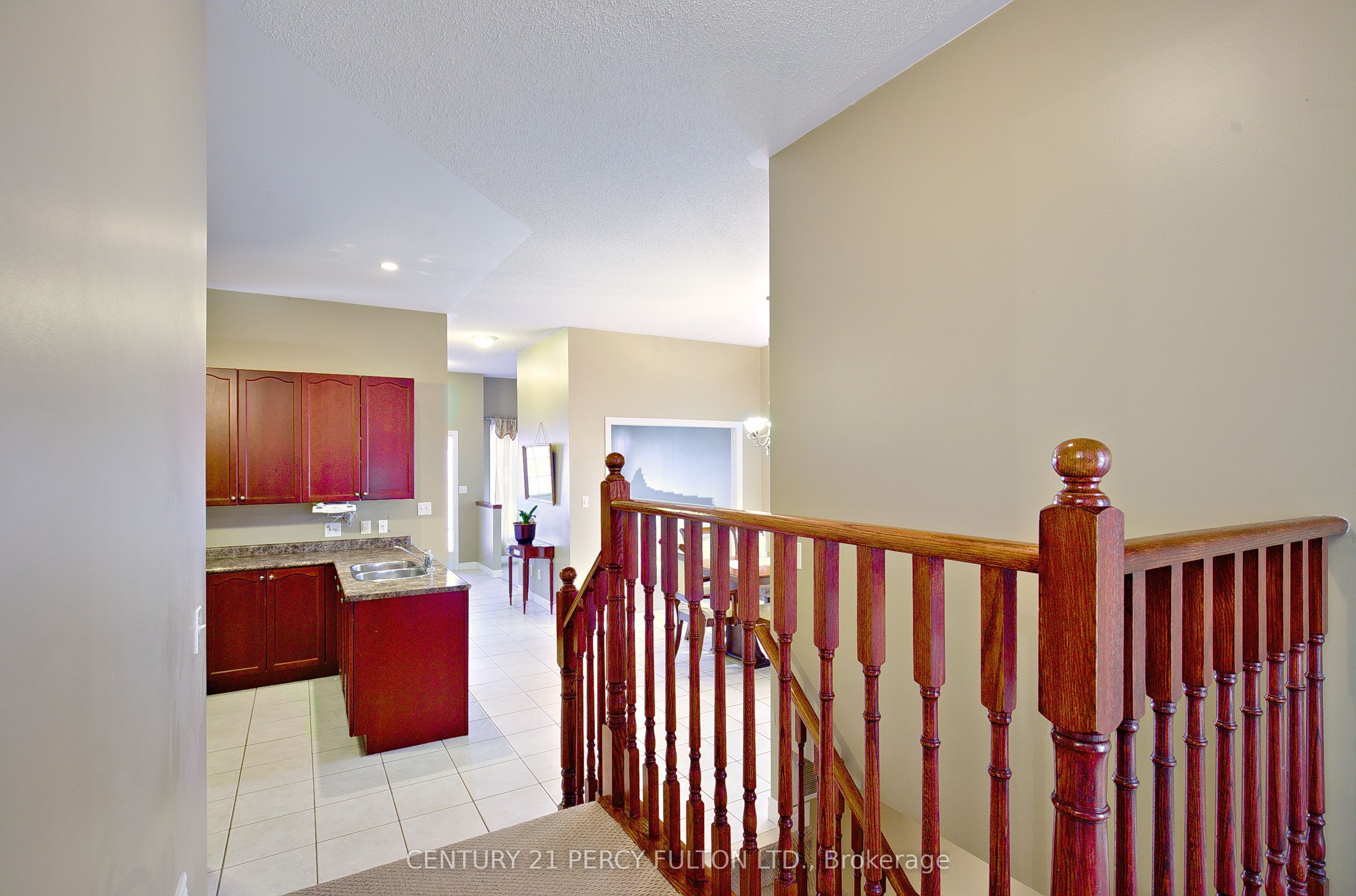 7 Bridlewood Boulevard Property Photo 14