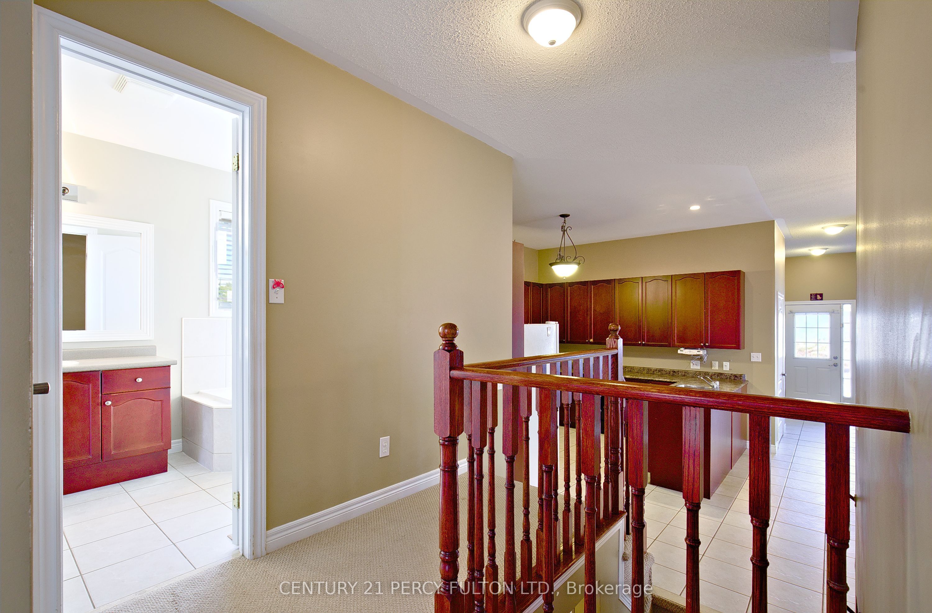 7 Bridlewood Boulevard Property Photo 23