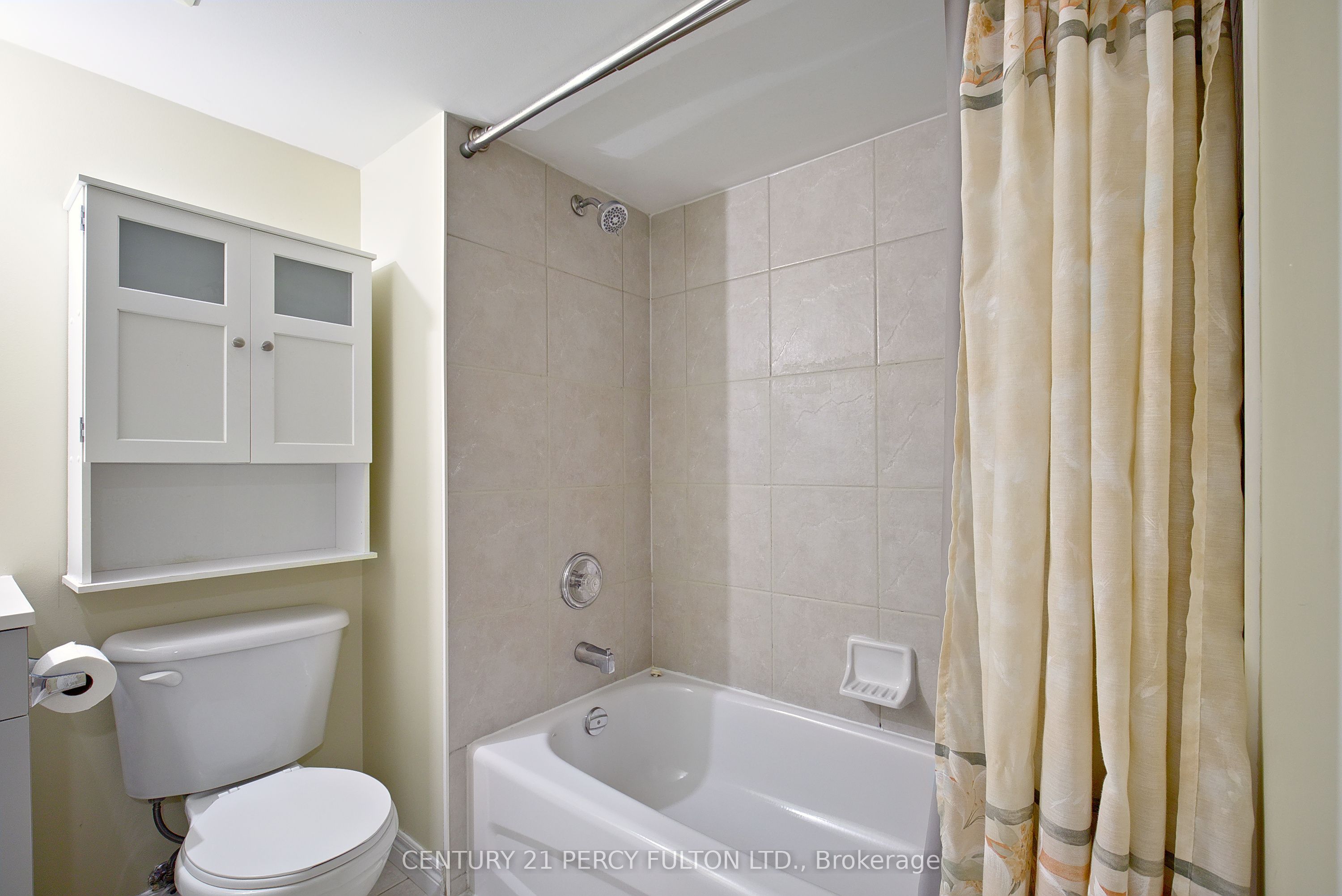 7 Bridlewood Boulevard Property Photo 31