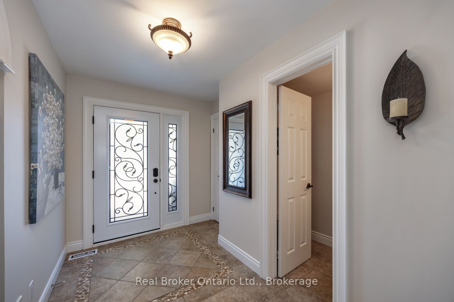 550 Crimson Court Property Photo 7