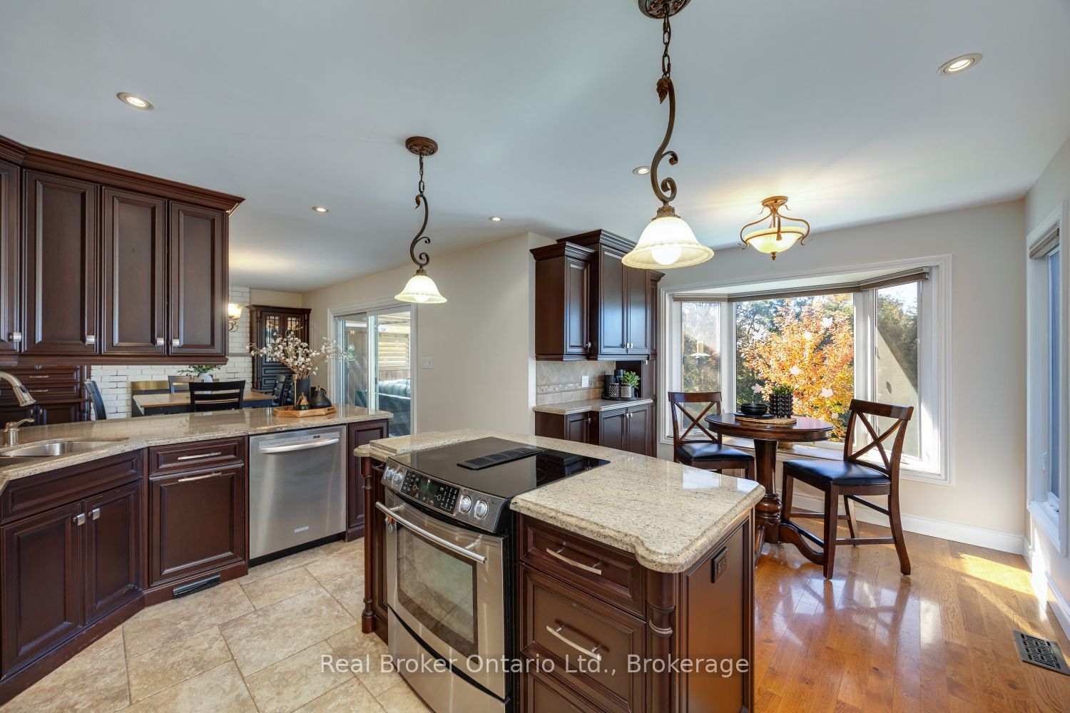 550 Crimson Court Property Photo 14