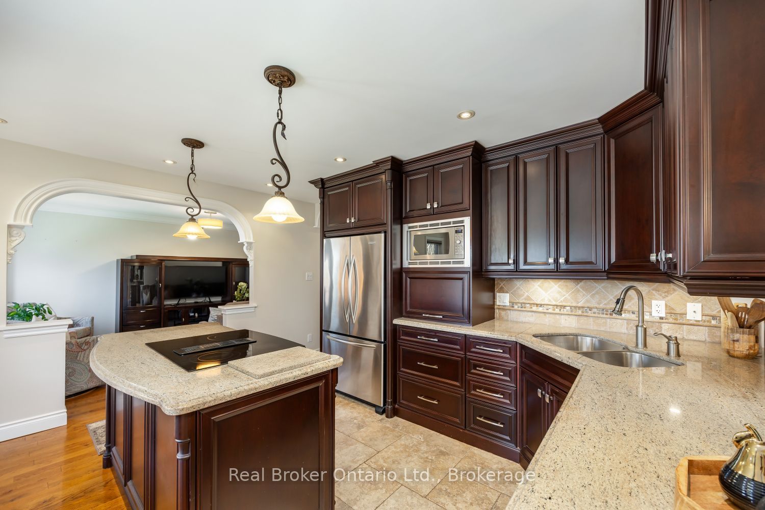 550 Crimson Court Property Photo 16