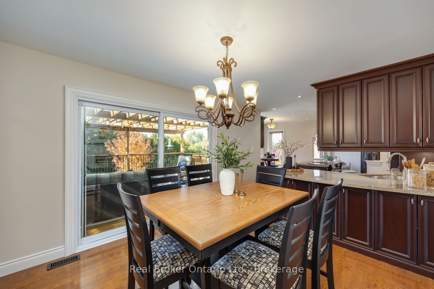 550 Crimson Court Property Photo 20