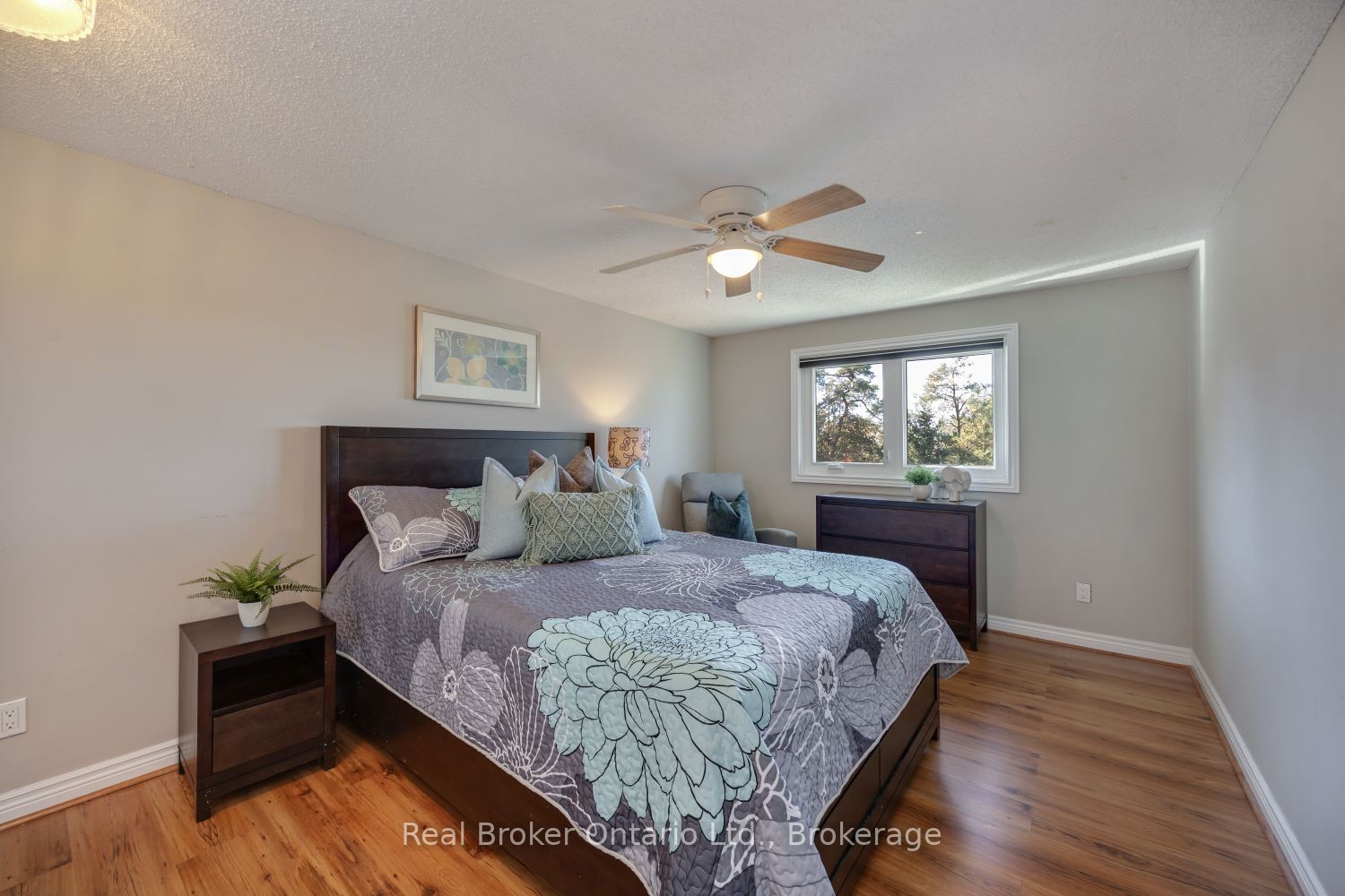 550 Crimson Court Property Photo 28
