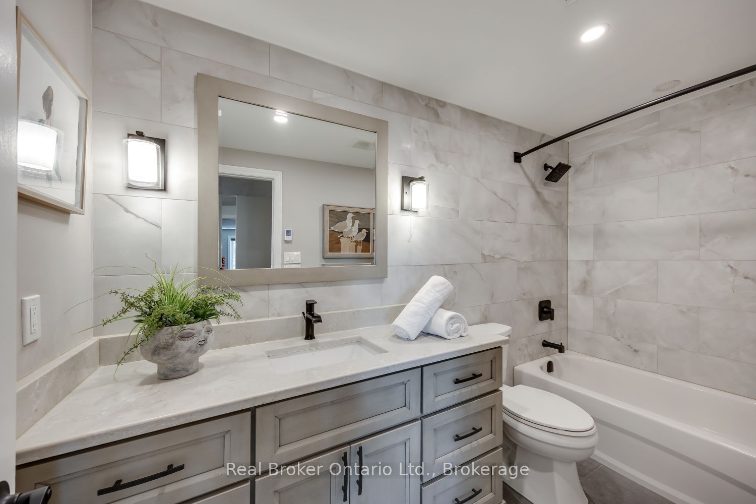 550 Crimson Court Property Photo 29