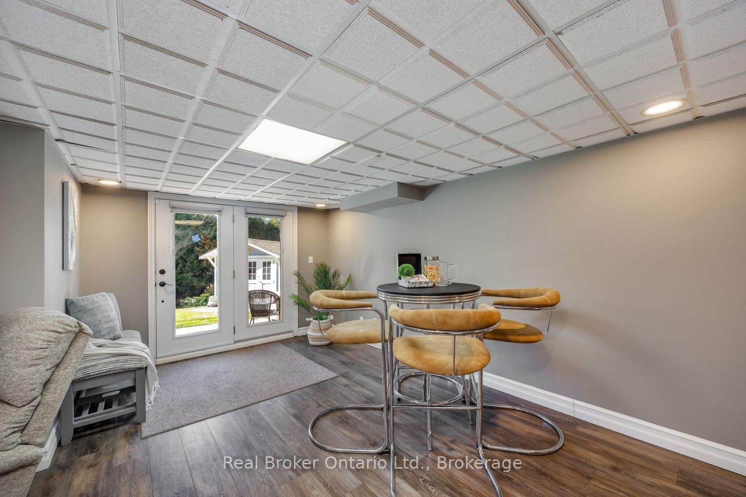 550 Crimson Court Property Photo 31