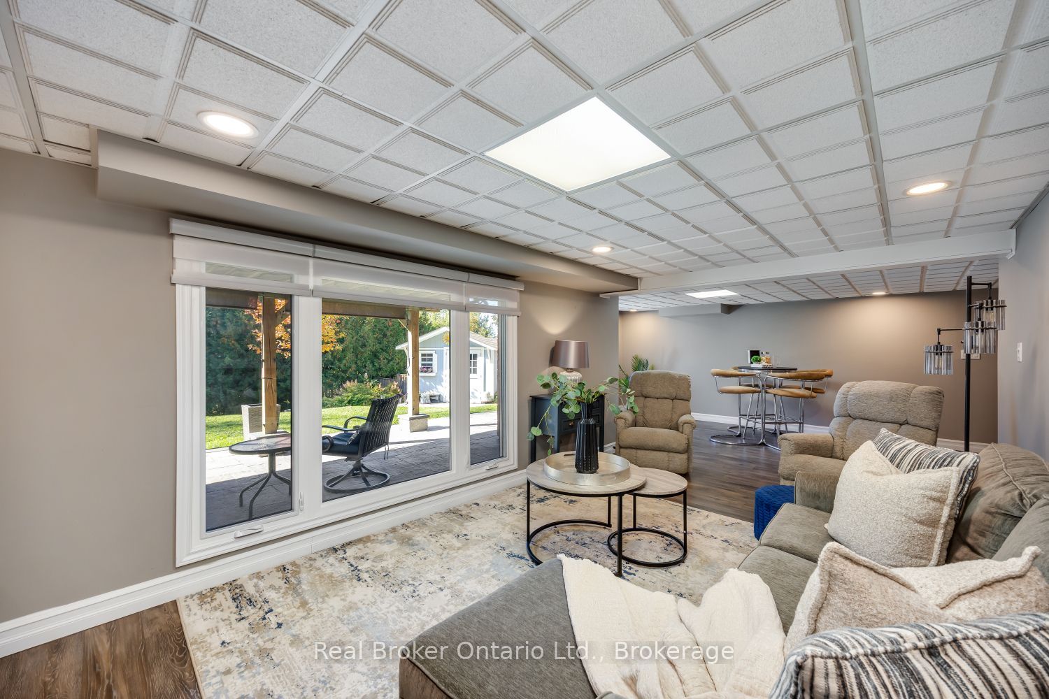 550 Crimson Court Property Photo 33