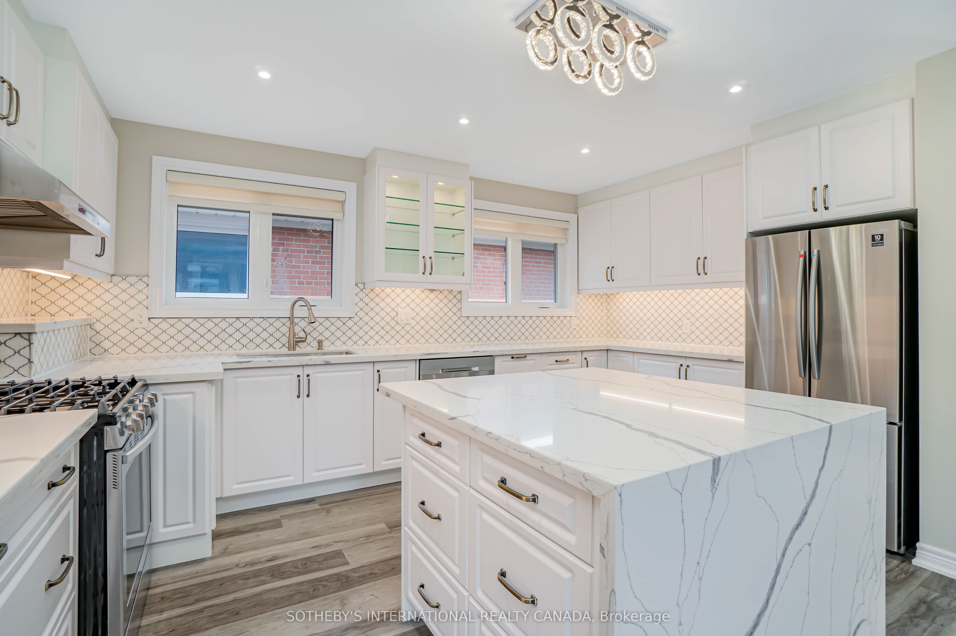 50 Ravenview Drive Property Photo 4