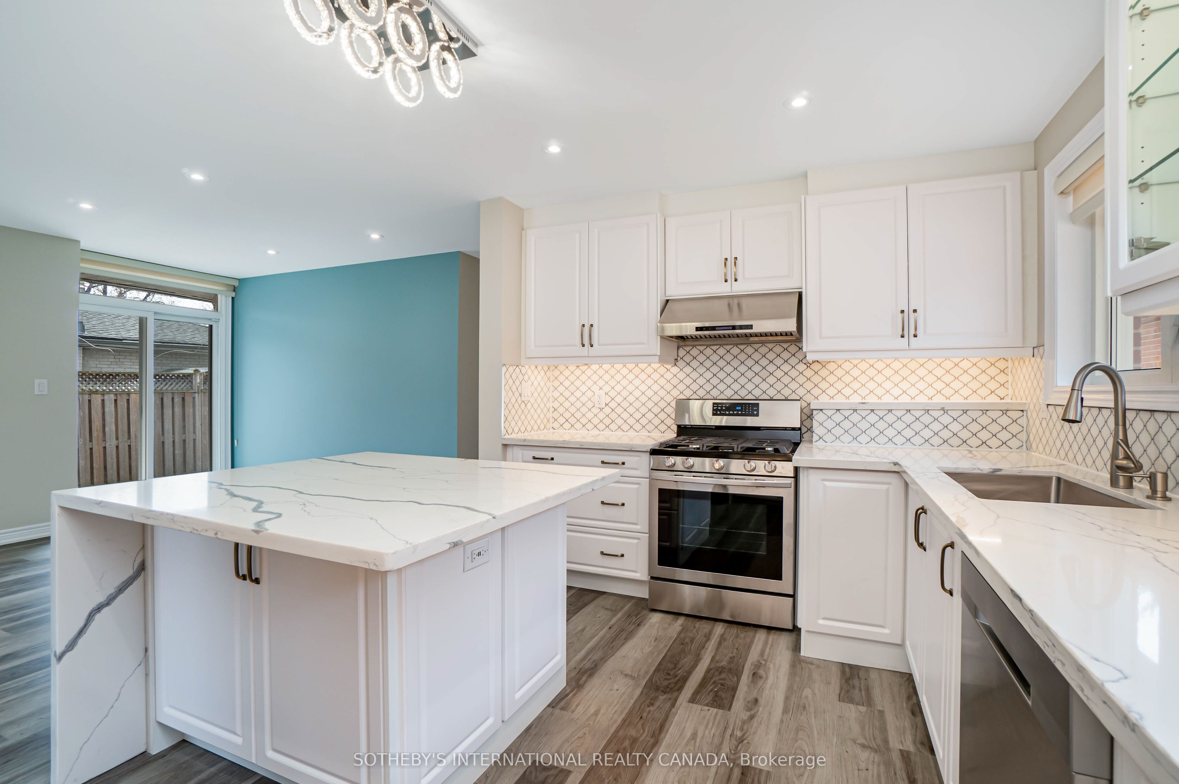 50 Ravenview Drive Property Photo 7