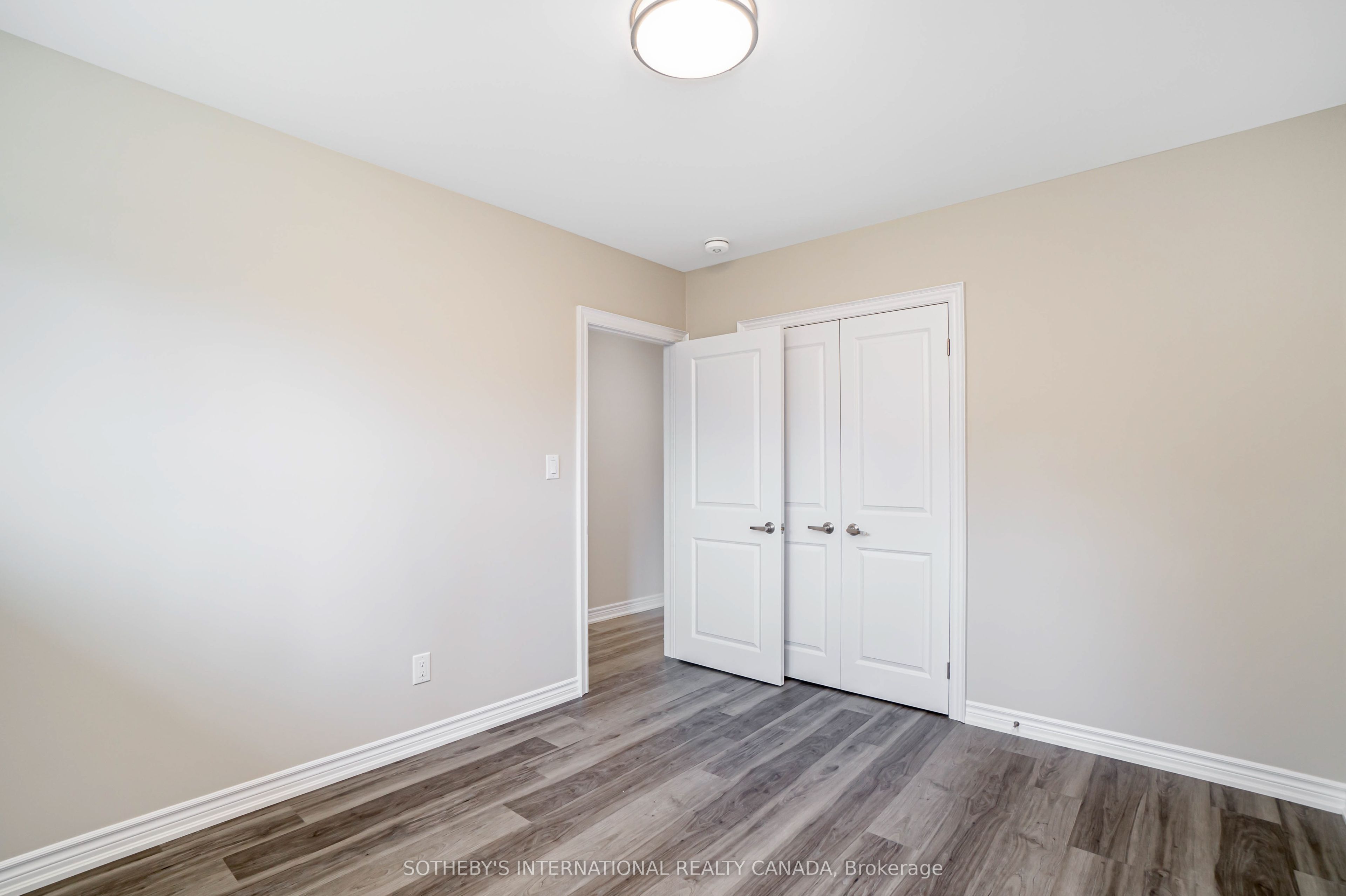 50 Ravenview Drive Property Photo 11
