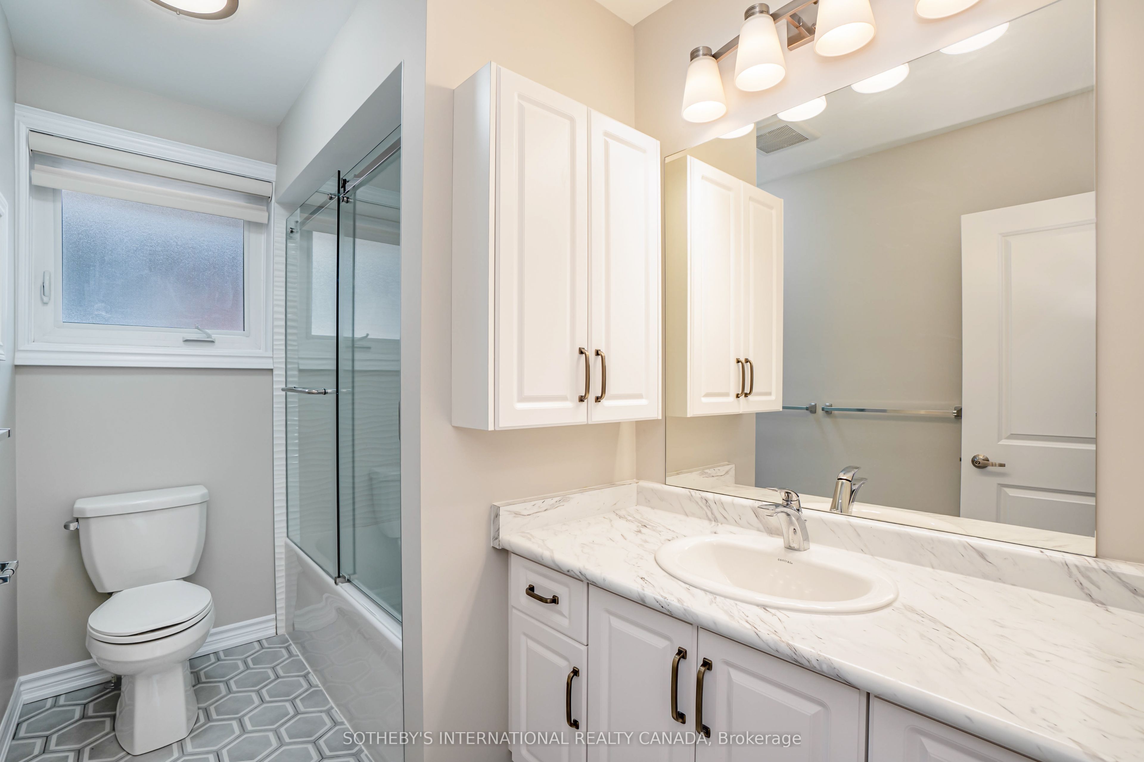 50 Ravenview Drive Property Photo 14