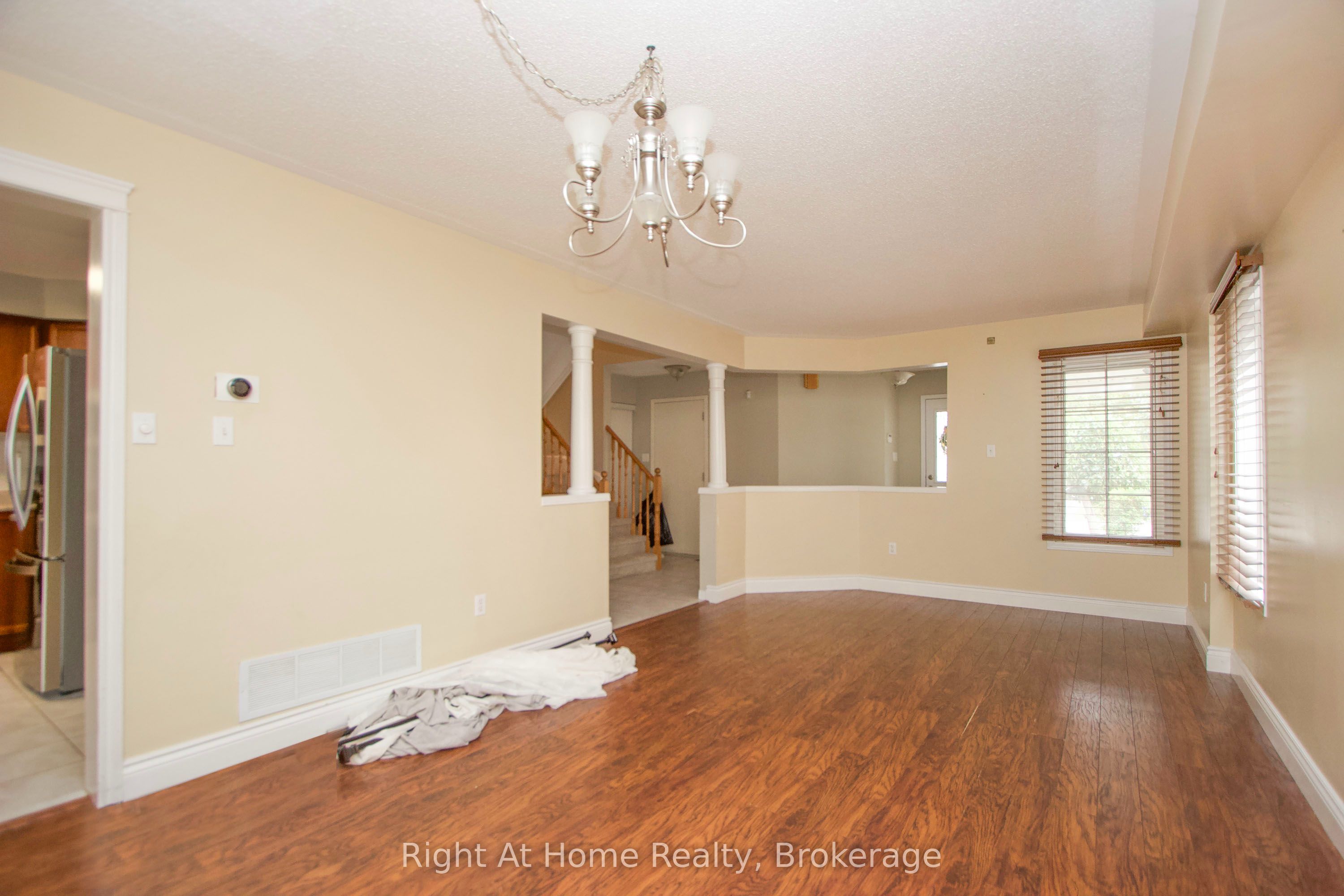75 Millburn Drive Upper Unit Property Photo 8
