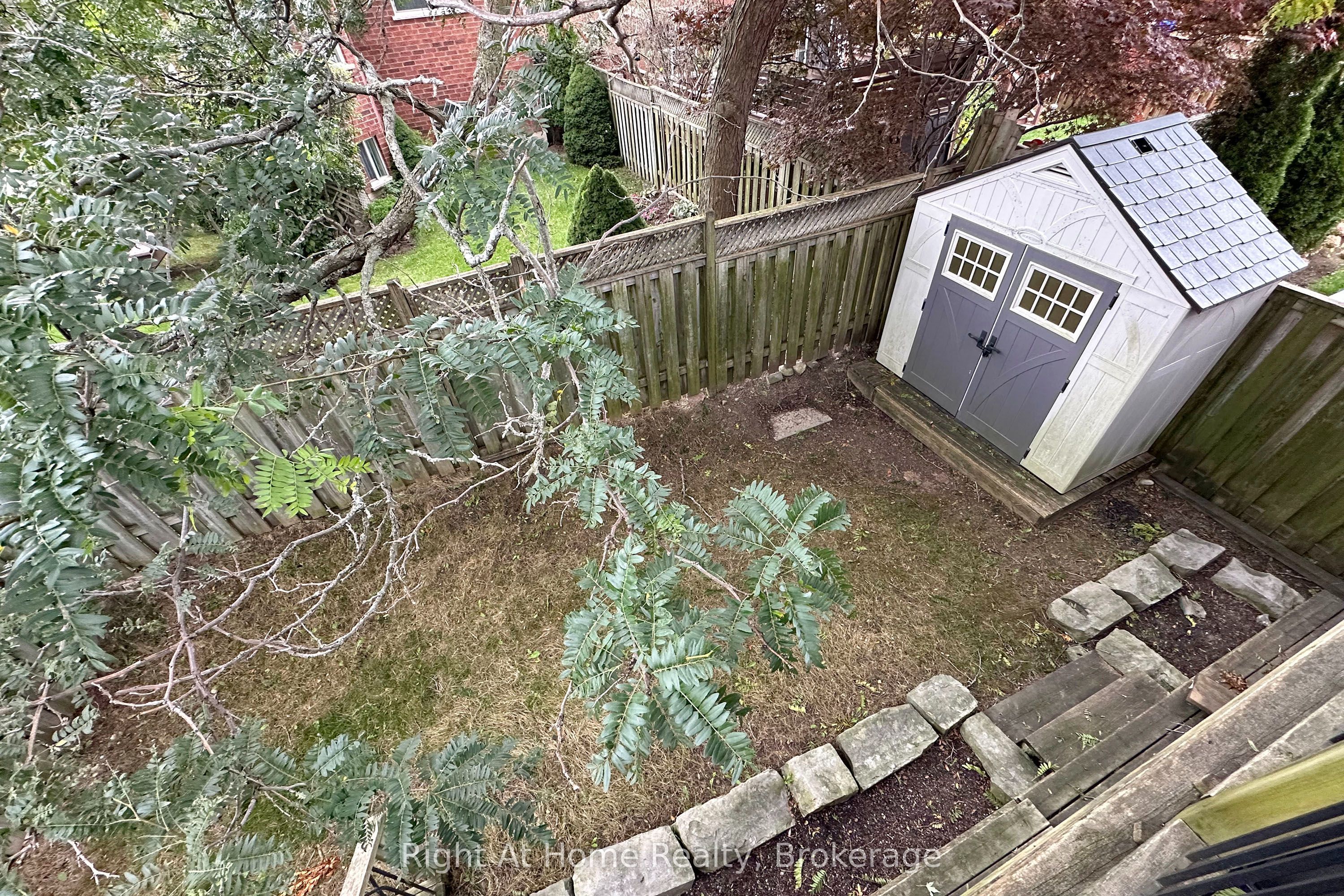 75 Millburn Drive Upper Unit Property Photo 28