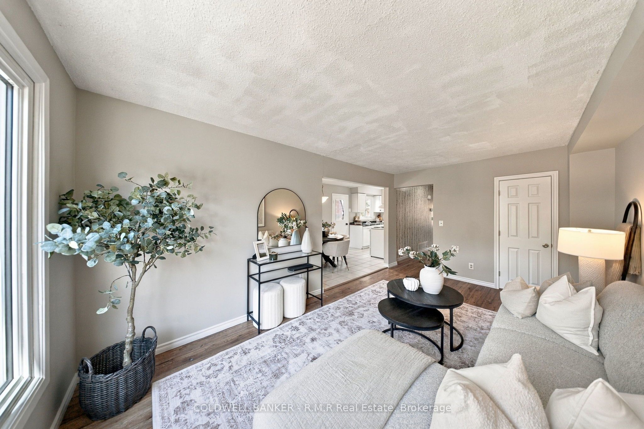 152 Londonderry Street Property Photo 11