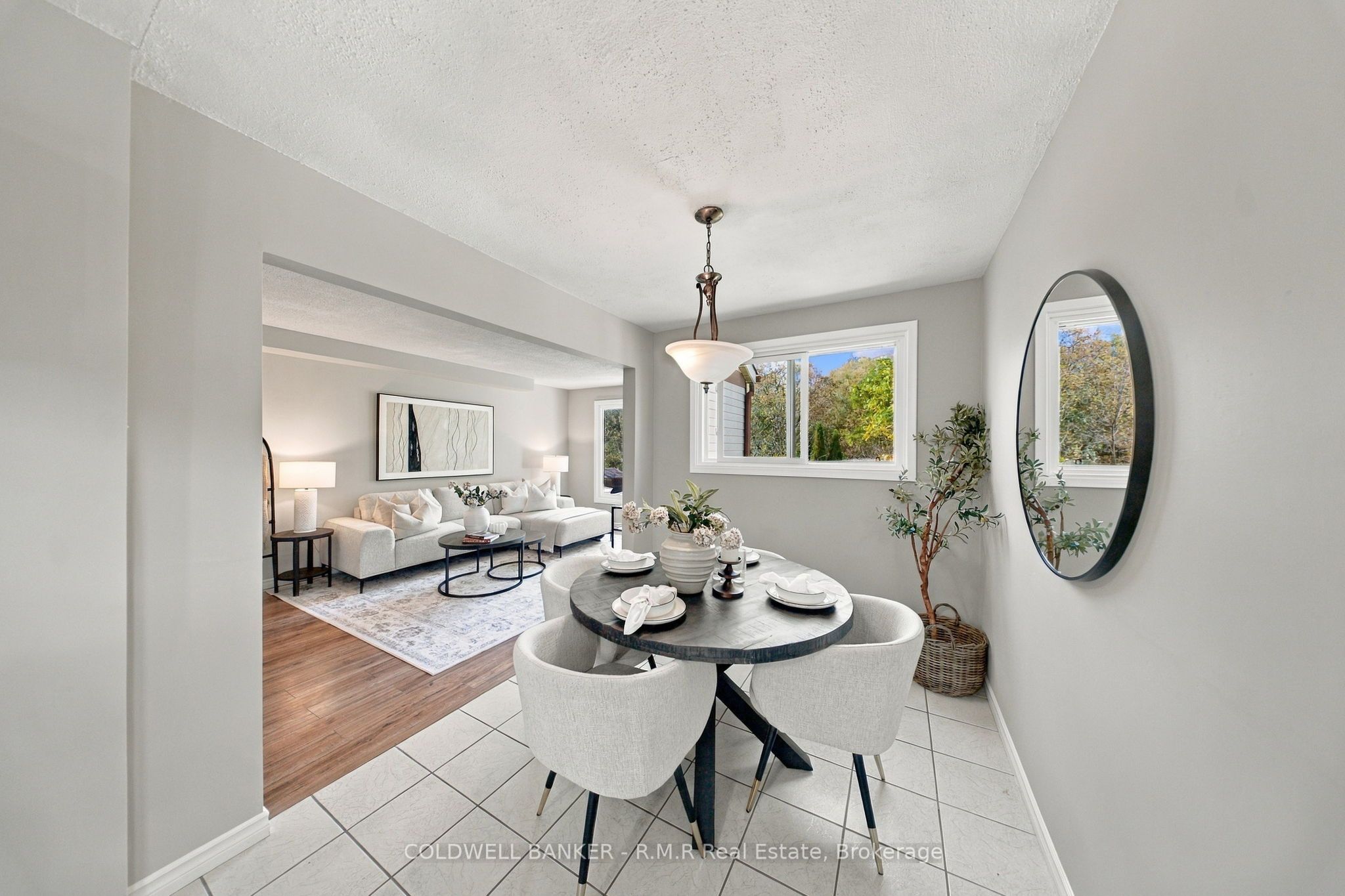 152 Londonderry Street Property Photo 14