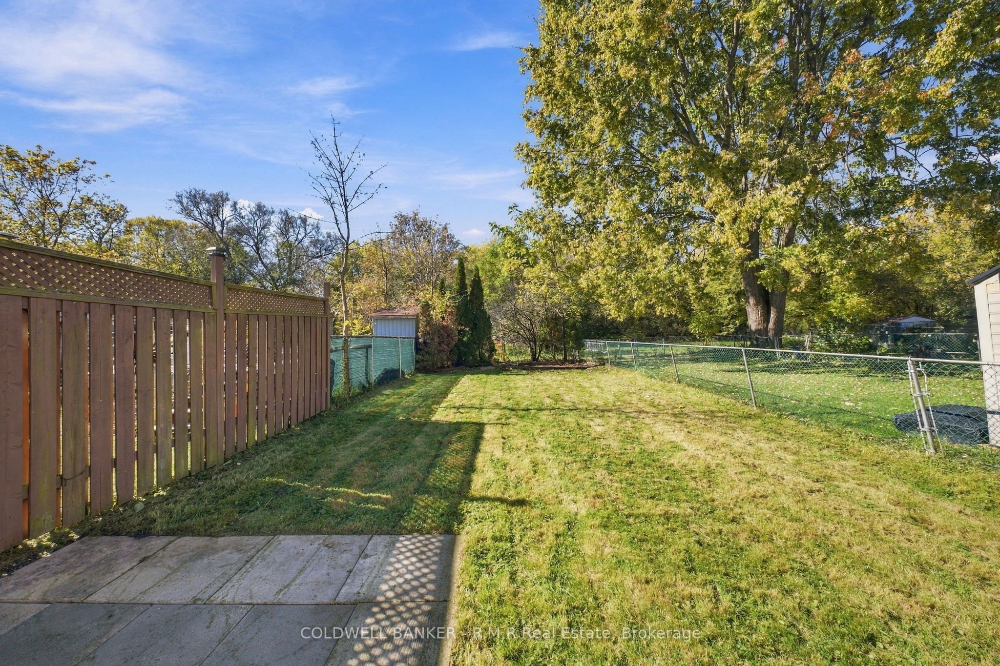 152 Londonderry Street Property Photo 35