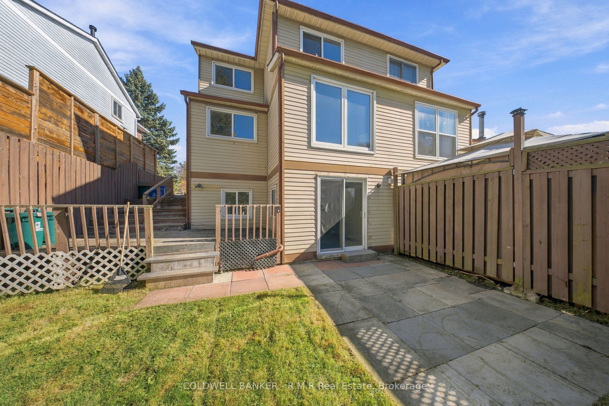 152 Londonderry Street Property Photo 36