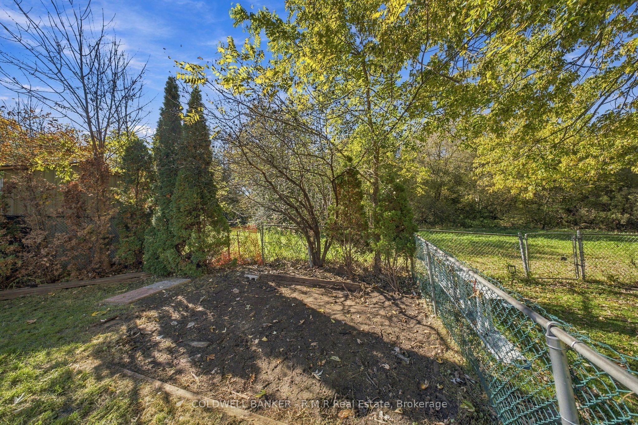 152 Londonderry Street Property Photo 39