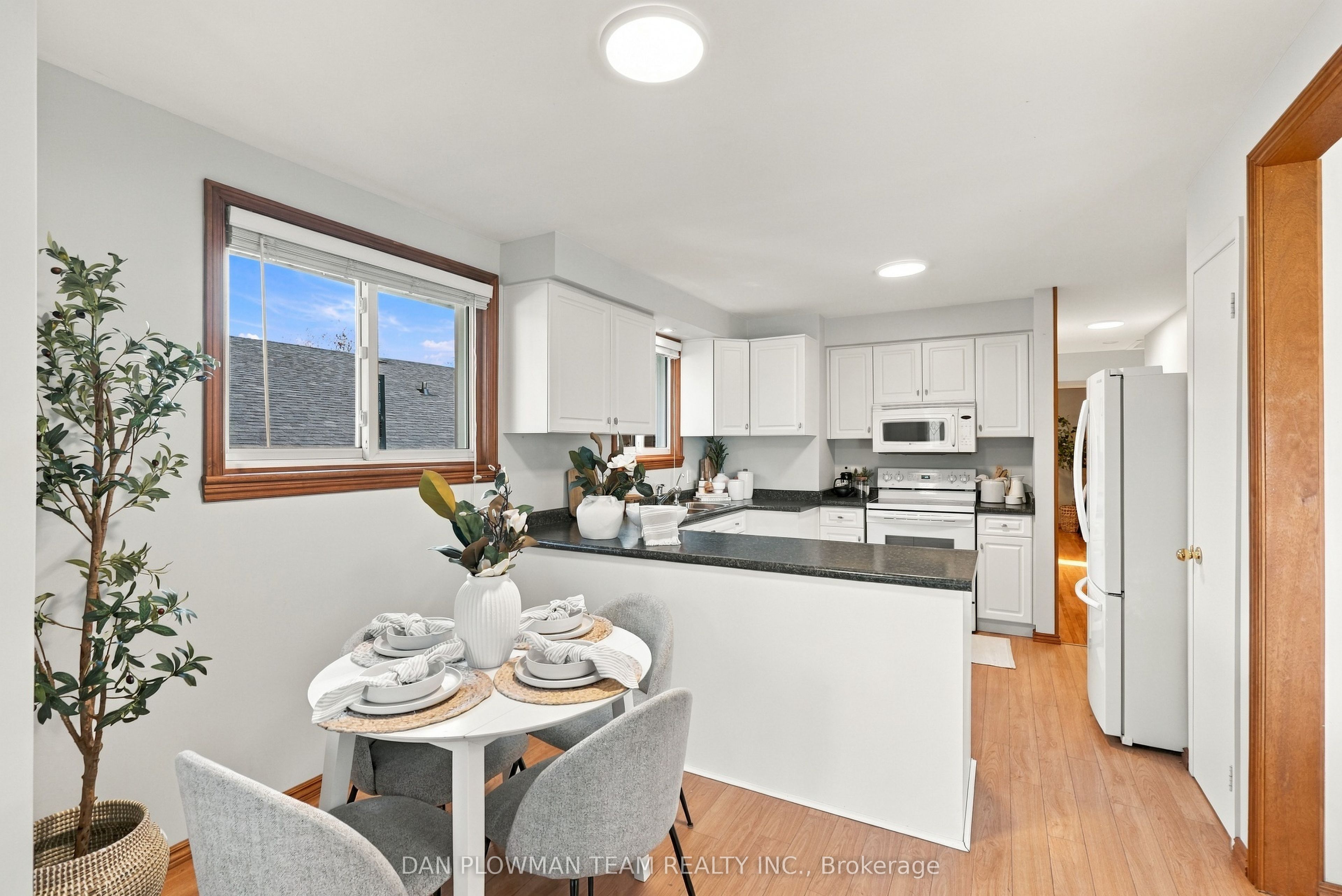 229 Phillip Murray Avenue Property Photo 10