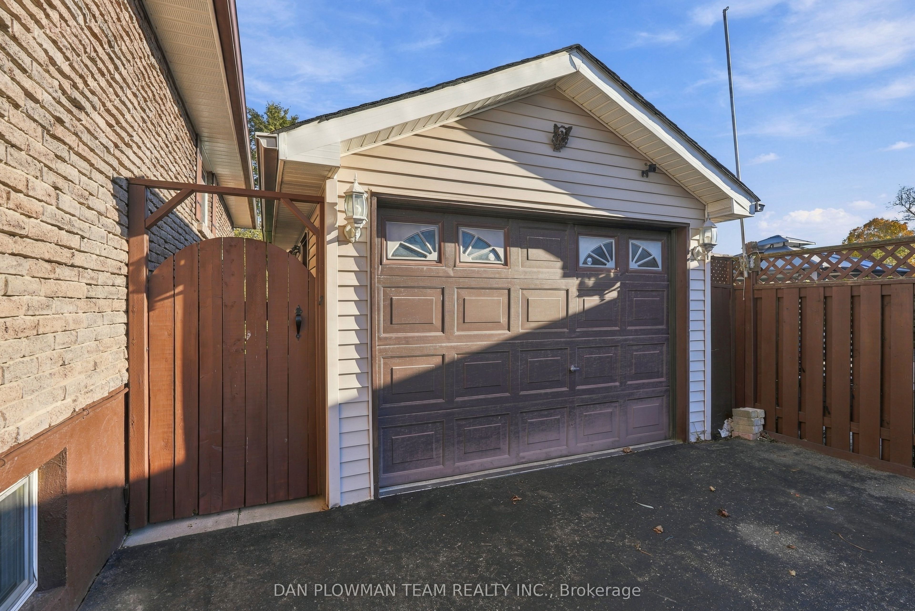 229 Phillip Murray Avenue Property Photo 31