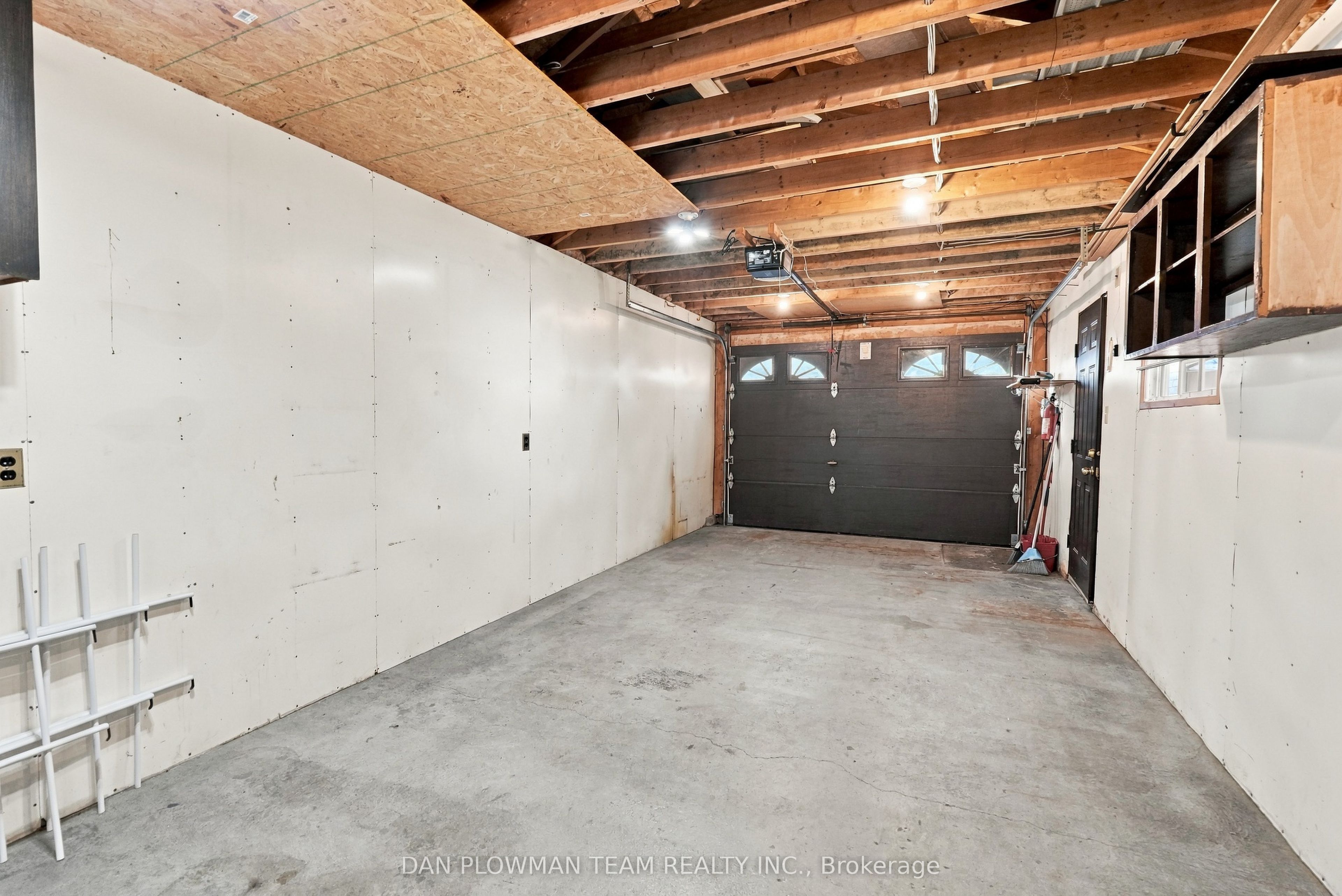 229 Phillip Murray Avenue Property Photo 32
