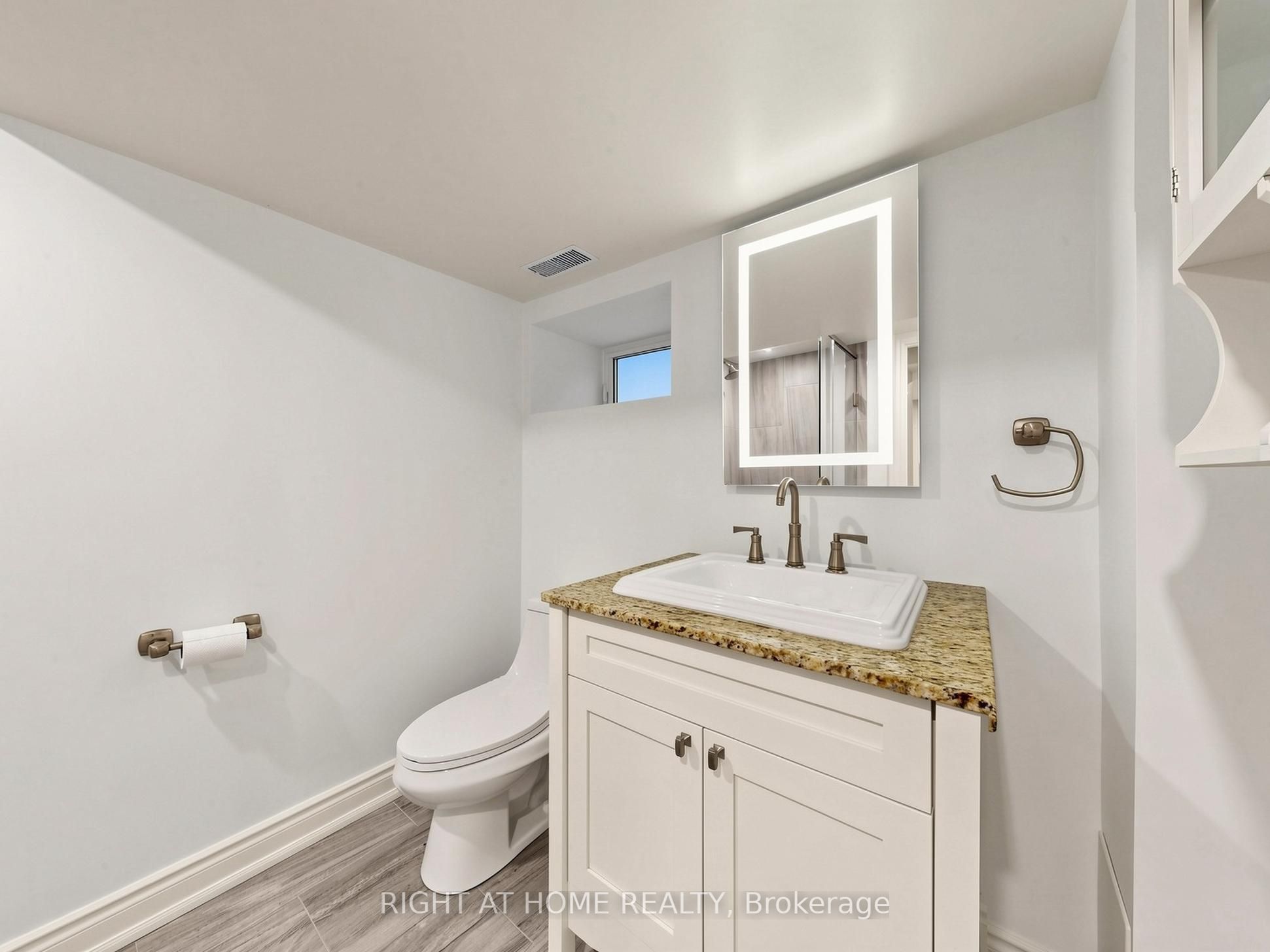 97 Park Road N Property Photo 33