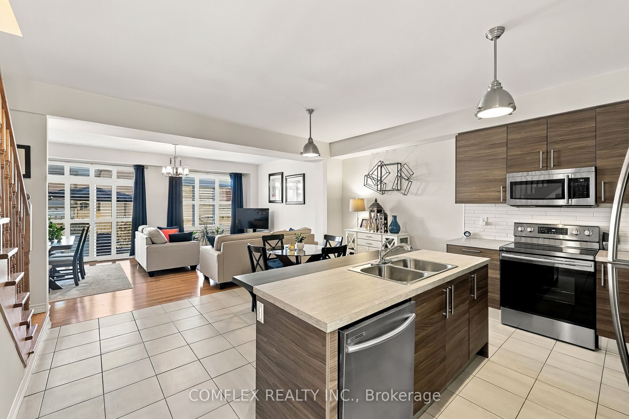 61 Lyle Drive Property Photo 10