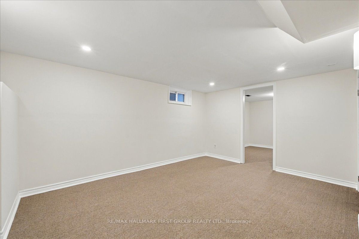 867 Chapleau Drive Property Photo 29