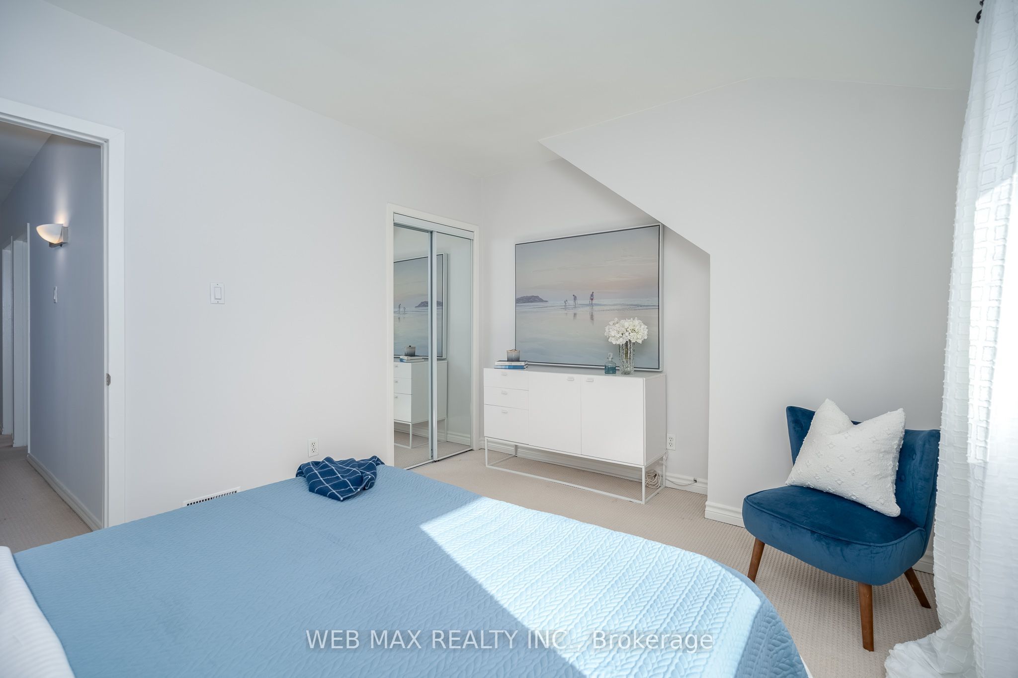 32 Aldergrove Avenue Property Photo 18