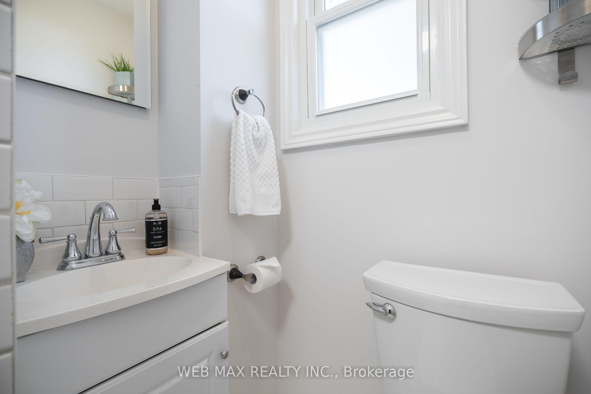 32 Aldergrove Avenue Property Photo 21
