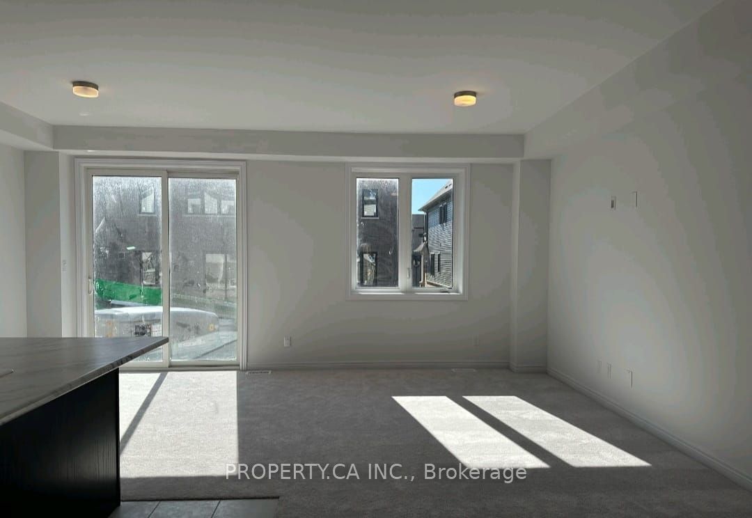 2032 Cameron Lott Crescent Property Photo 5