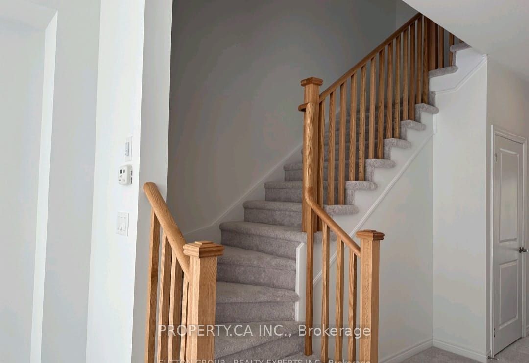 2032 Cameron Lott Crescent Property Photo 7