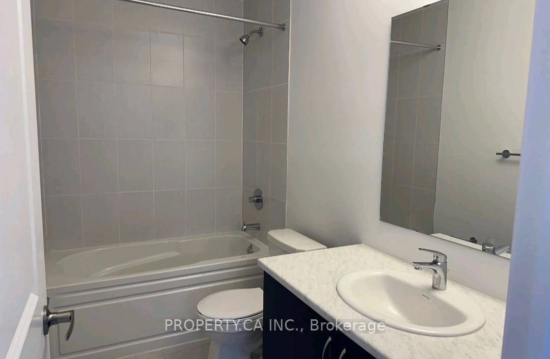 2032 Cameron Lott Crescent Property Photo 10