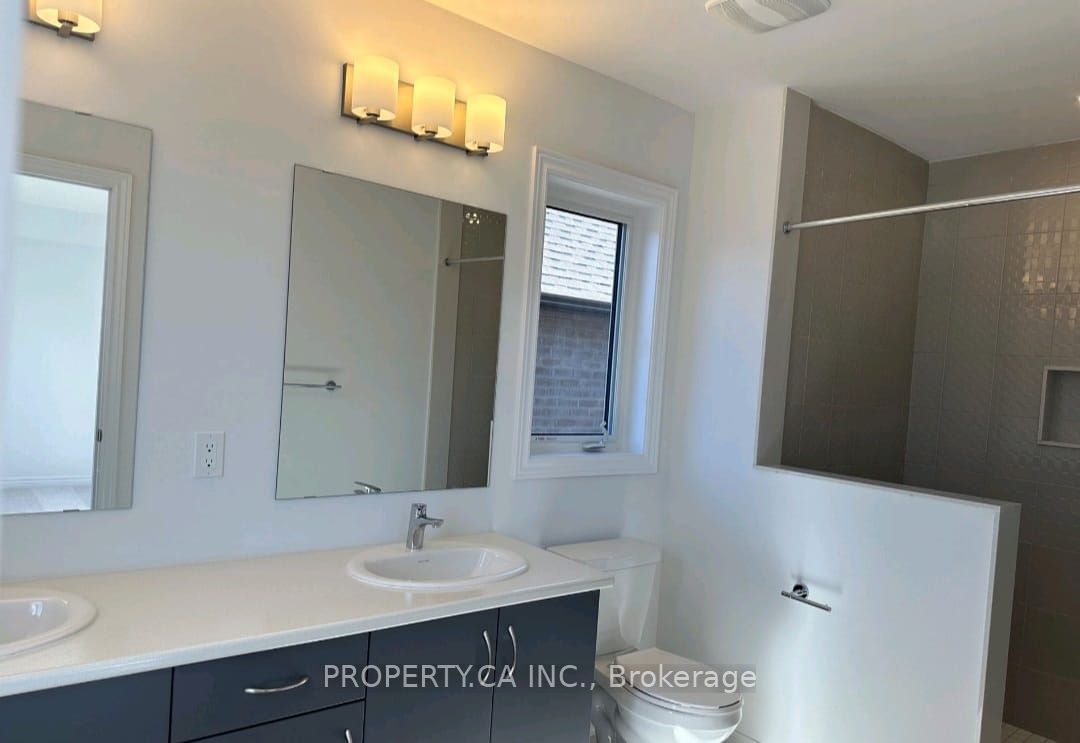 2032 Cameron Lott Crescent Property Photo 11