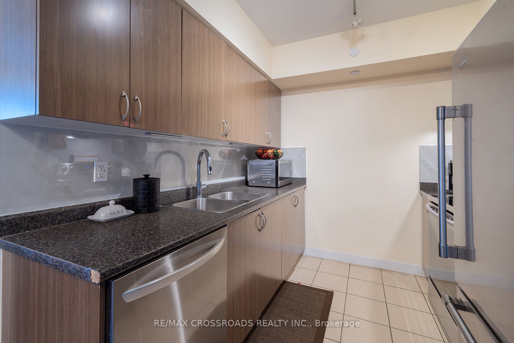 8 Trent Avenue 1101 Property Photo 13