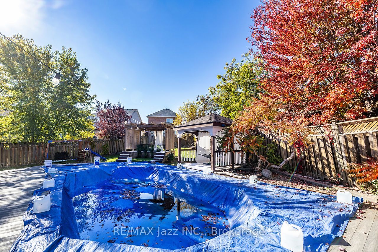 1296 Ravencliffe Court Property Photo 36