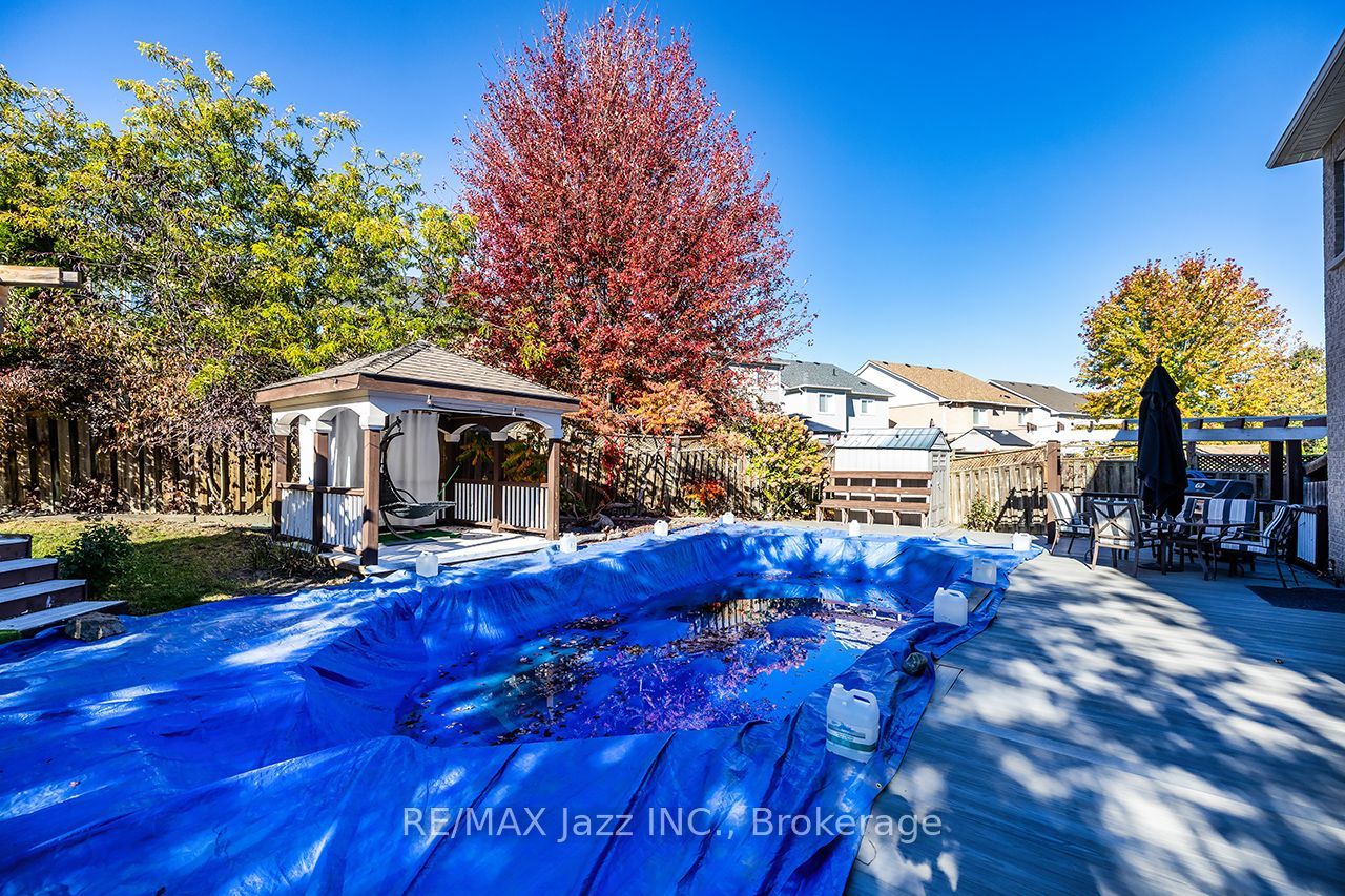 1296 Ravencliffe Court Property Photo 37