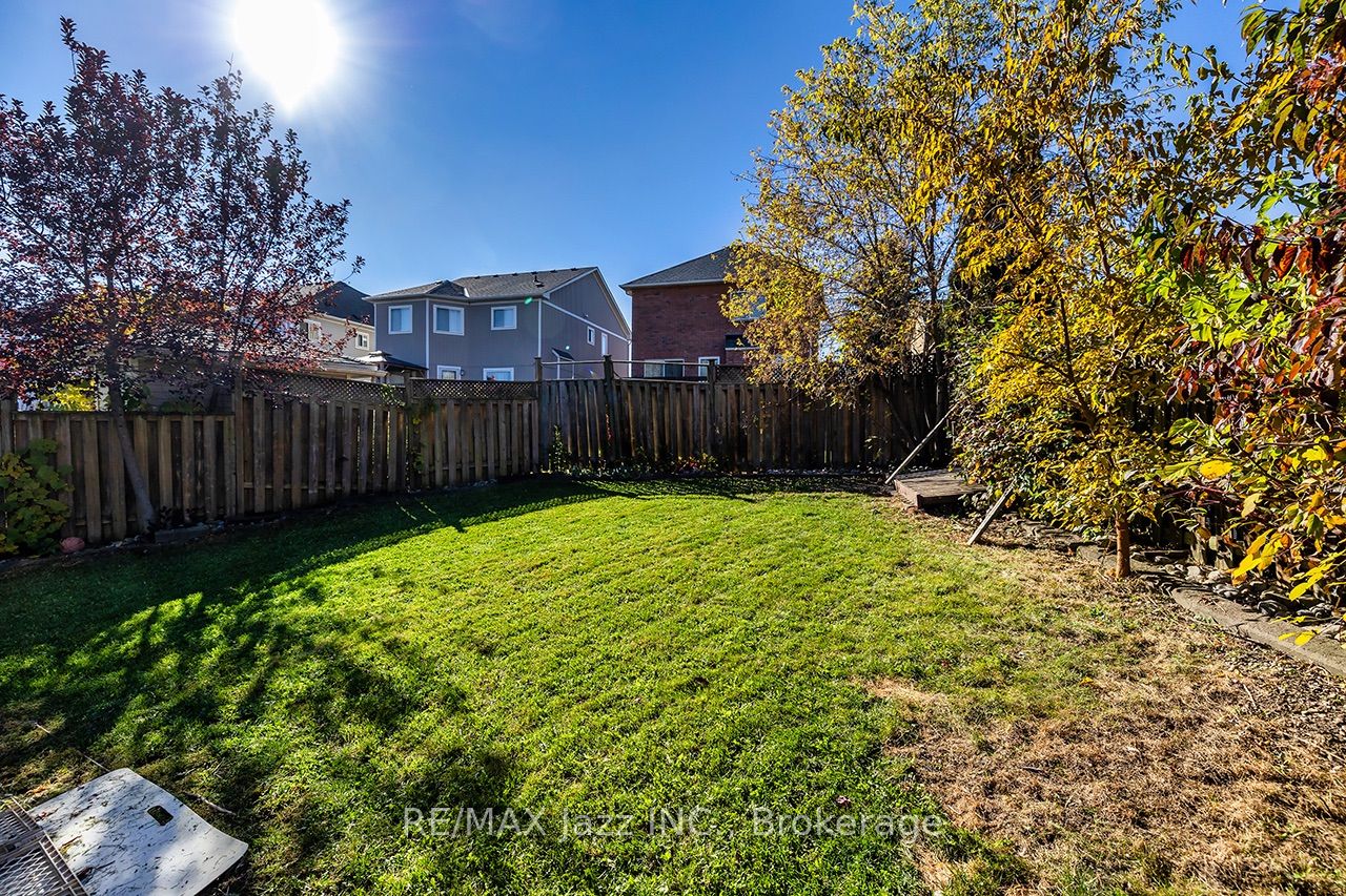 1296 Ravencliffe Court Property Photo 39
