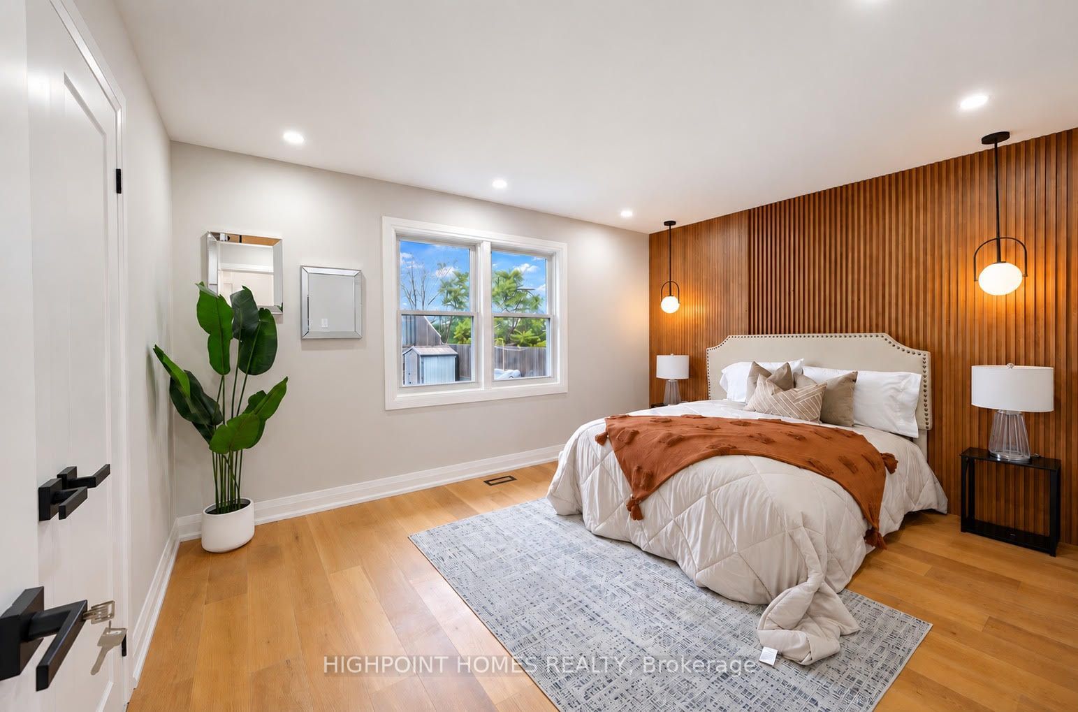 26 Slan Avenue Property Photo 15