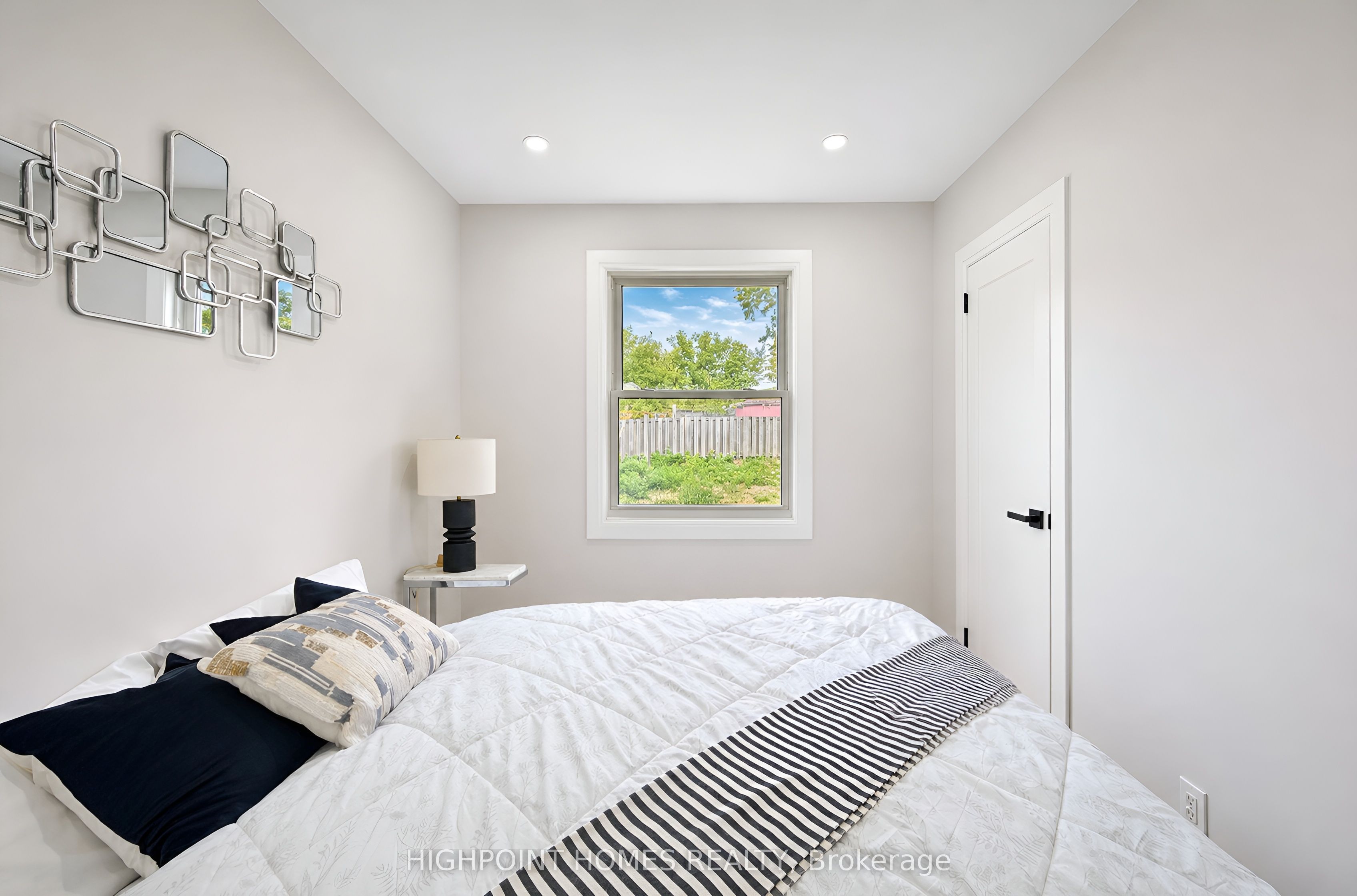 26 Slan Avenue Property Photo 20