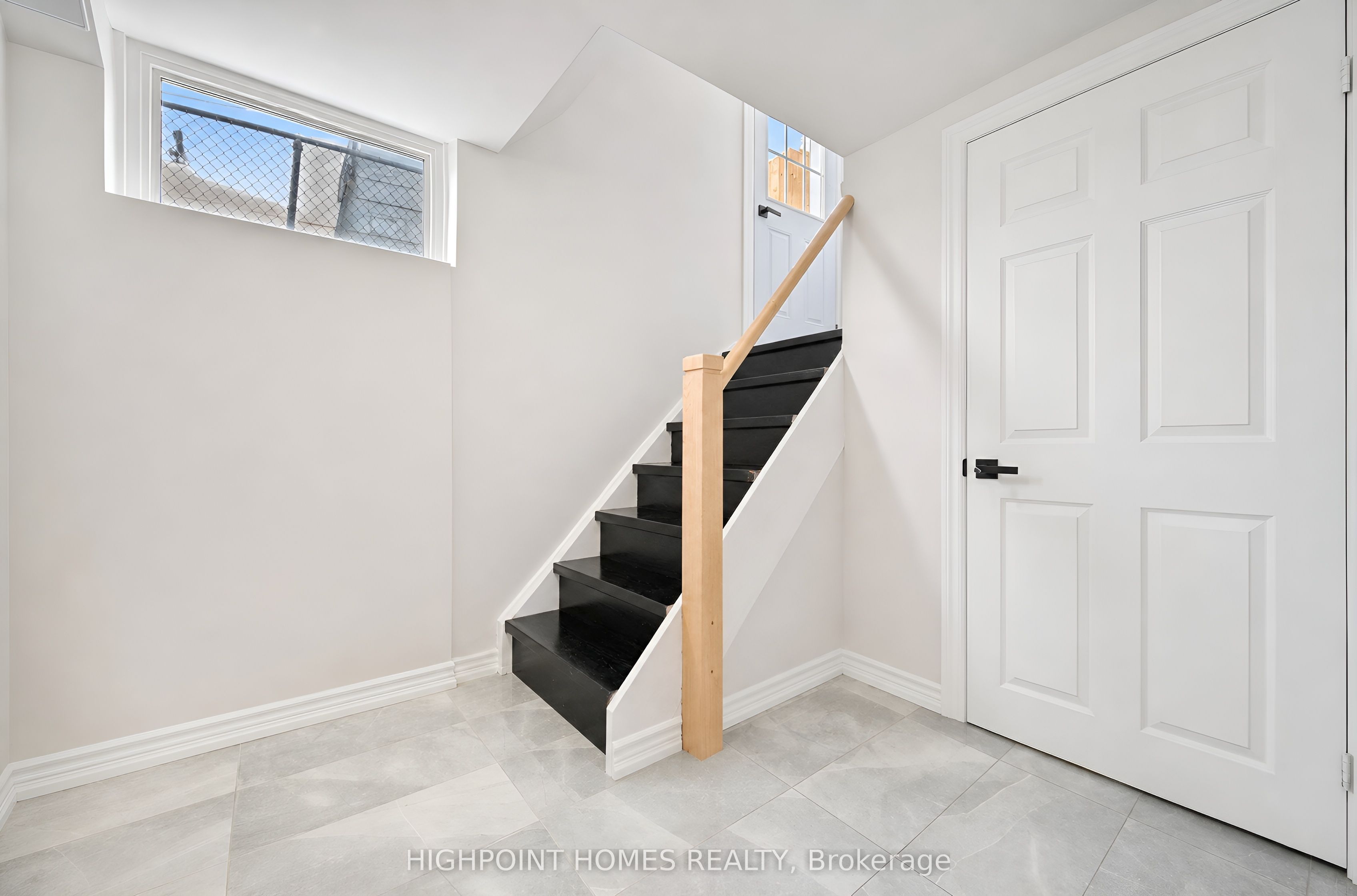 26 Slan Avenue Property Photo 24