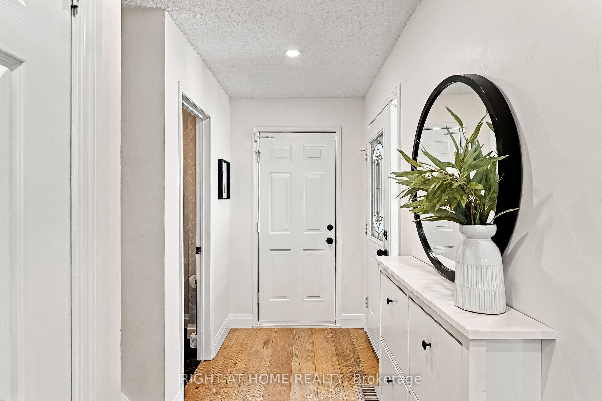 56 Teddington Crescent Property Photo 3