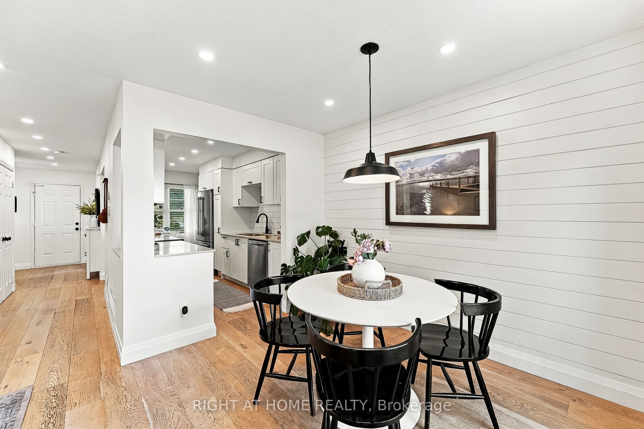 56 Teddington Crescent Property Photo 8