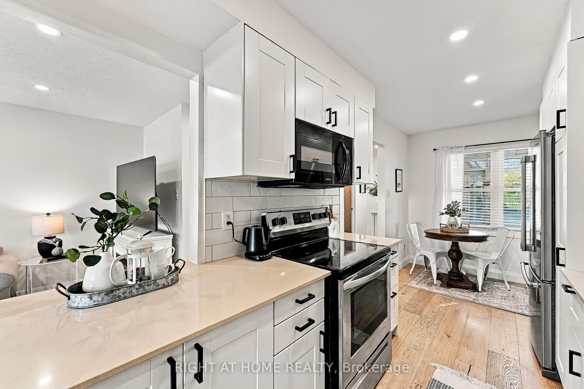 56 Teddington Crescent Property Photo 12