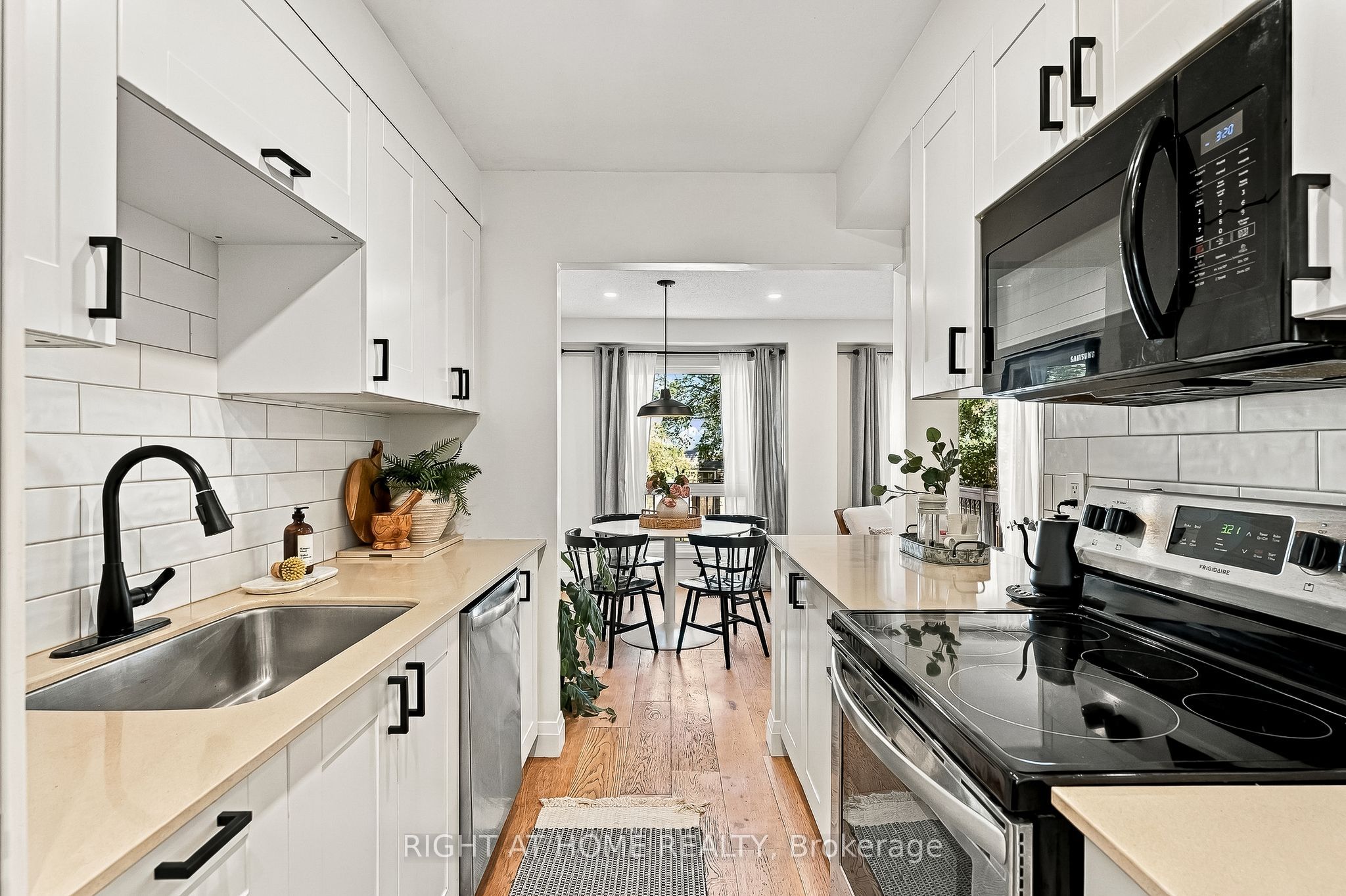 56 Teddington Crescent Property Photo 13