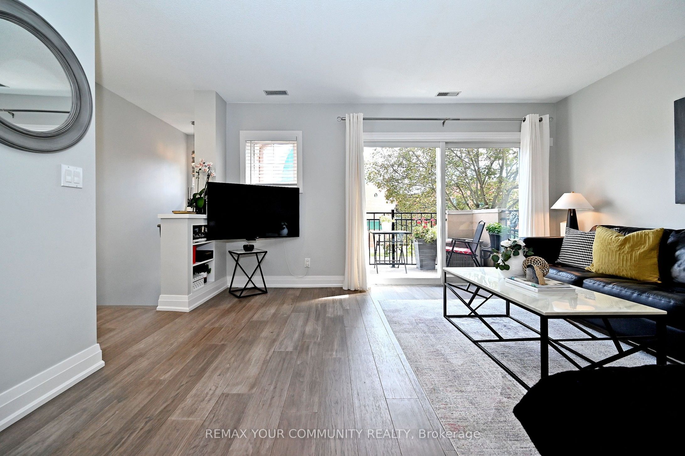 1400 The Esplanade N 805 Property Photo 1