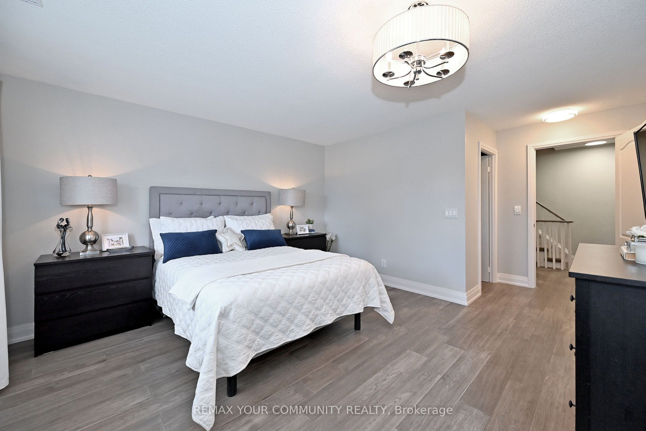 1400 The Esplanade N 805 Property Photo 21
