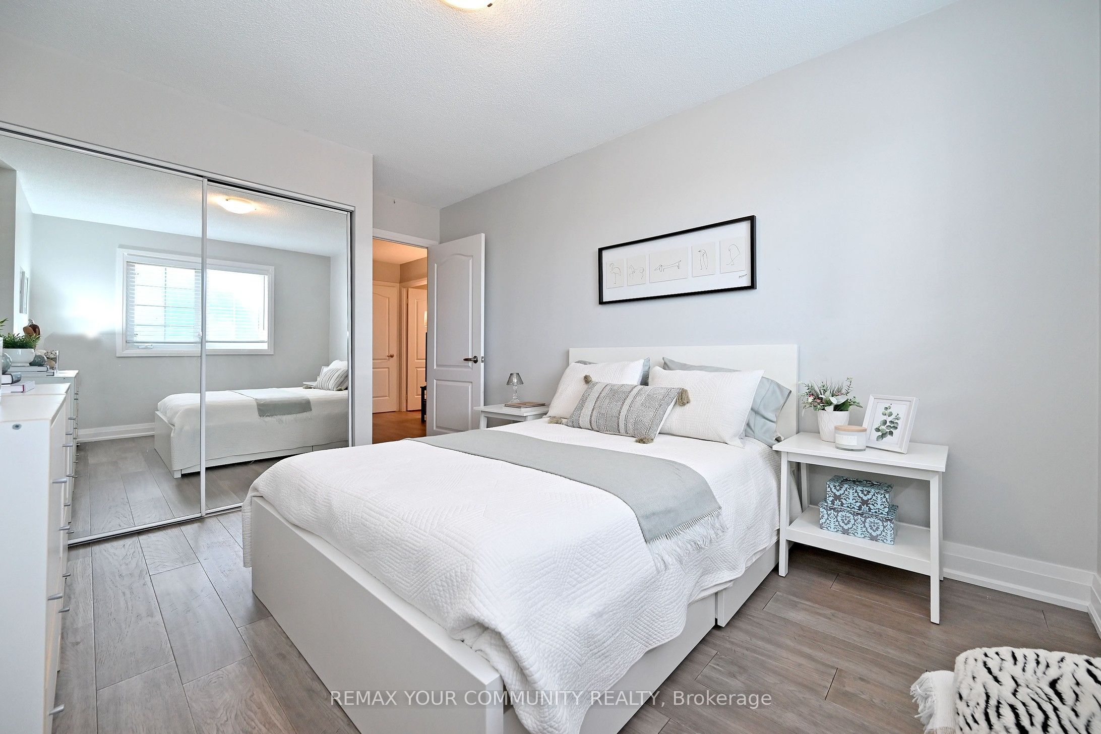 1400 The Esplanade N 805 Property Photo 33