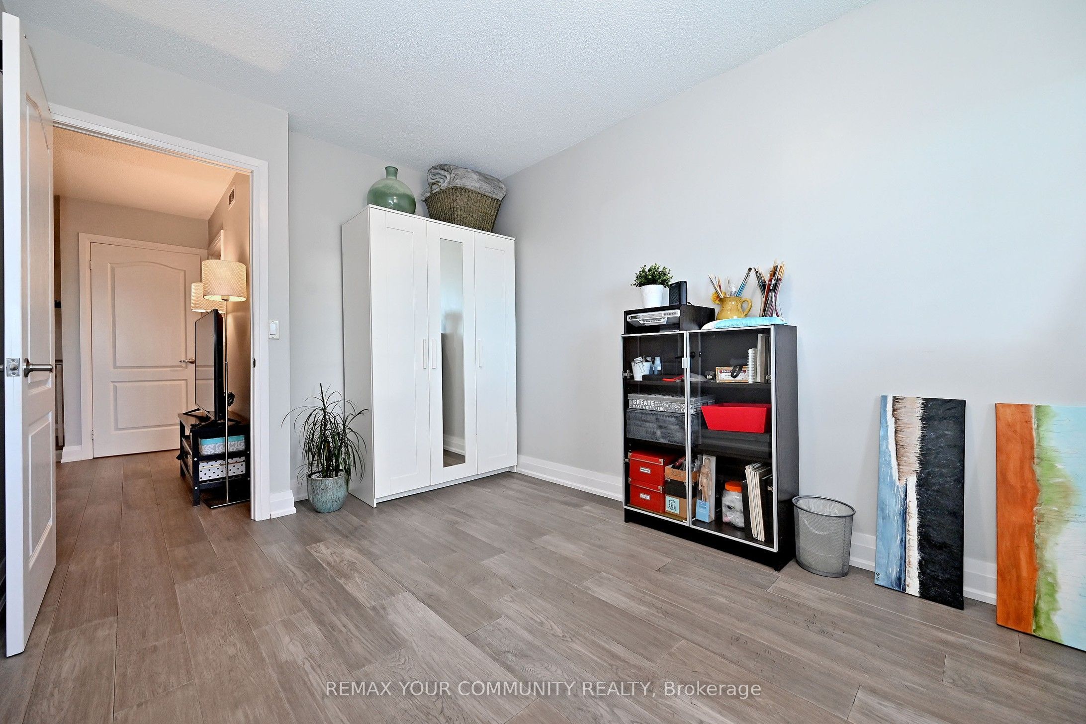 1400 The Esplanade N 805 Property Photo 35